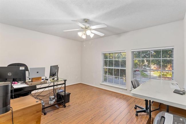 Upstairs bedroom | Image 26