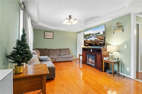 3118 Dover St, Saint Joseph, MO, 64506-1135 | Card Image