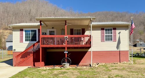 70 Station Ln, Harlan, KY, 40831-9718 | Card Image