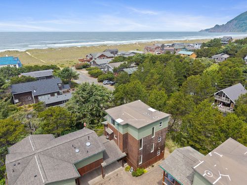 8916 Pelican Ln, Manzanita, OR, 97130-9160 | Card Image