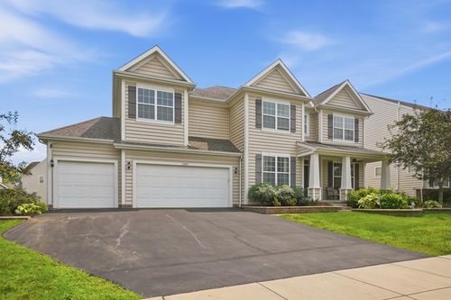 1391 Scotsman Dr, Grove City, OH, 43123-8498 | Card Image