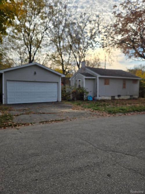 1130 Markham Street, Flint, MI, 48507 | Card Image