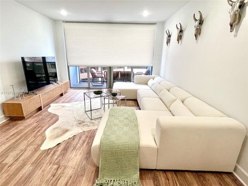 apt-405-401 69th St, Miami Beach, FL, 33141-3282 | Card Image