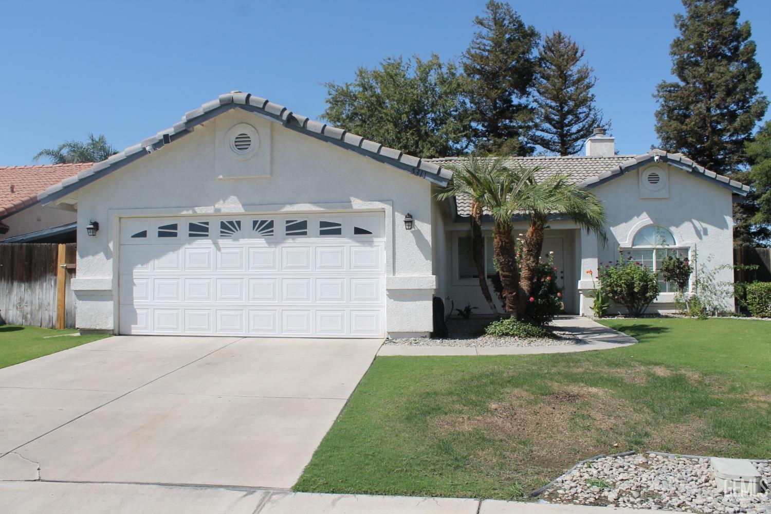 Sugar Pine Dr, Bakersfield, CA 93313