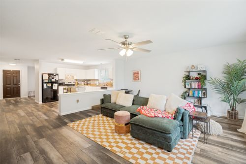 2805 High Pointe Blvd, McKinney, TX, 75071-2627 | Card Image