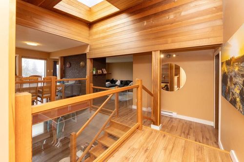 4934 Geer Rd, Sechelt, BC, V7Z0B7 | Card Image