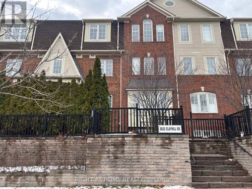 5-3032 Clayhill Rd, Mississauga, ON, L5B0B1 | Card Image