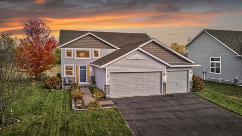 10688 51st St Ne, Albertville, MN, 55301-3998 | Card Image