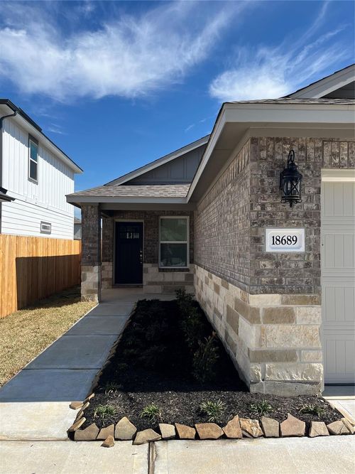 18689 Presswood Way, New Caney, TX, 77357-4180 | Card Image