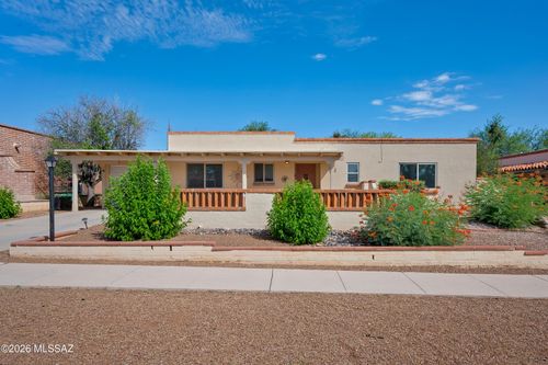 275 E El Valle, Green Valley, AZ, 85614-2903 | Card Image