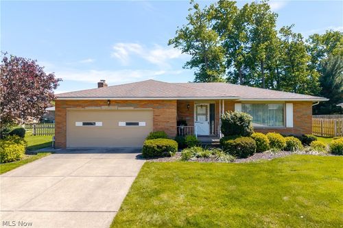 13899 Chippewa Trail, Middleburg Heights, OH, 44130 | Card Image