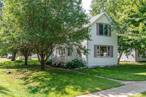 40 3rd Ave N, Kindred, ND, 58051-4019 | Card Image