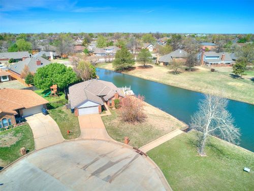 7317 Louisburg Dr, Oklahoma City, OK, 73162-4514 | Card Image