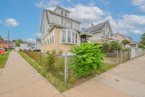16701 110th Rd, Jamaica, NY, 11433-3401 | Card Image