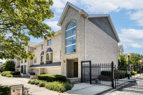 8146 S Prairie Park Pl, Chicago, IL, 60619-4800 | Card Image
