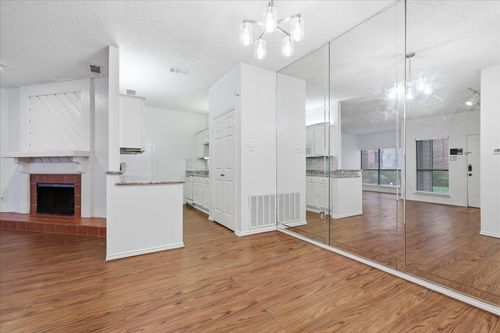 506-9600 Royal Ln, Dallas, TX, 75243-7662 | Card Image