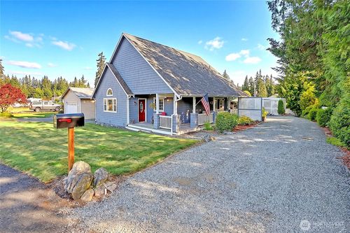 237 Heather Dr, Camano Island, WA, 98282-7221 | Card Image