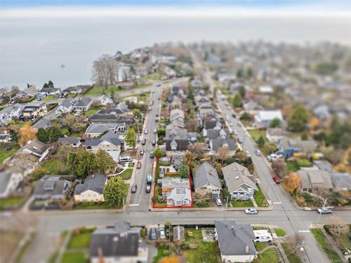 1779 Lillian Rd, Victoria, BC, V8S1L3 | Card Image