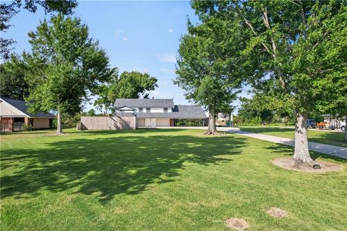 3918 Benton Dr, Bourg, LA, 70343-3607 | Card Image