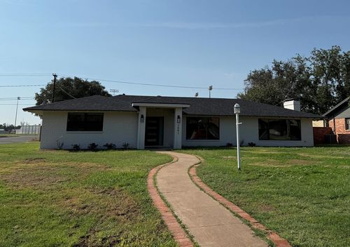 2001 Country Club Dr, Midland, TX, 79701-5718 | Card Image