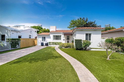 443 Sw 18th Rd, Miami, FL, 33129-1016 | Card Image