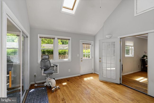 1607 8 Th Pl, House other with 5 bedrooms, 3 bathrooms and null parking in MCLEAN VA | Image 16