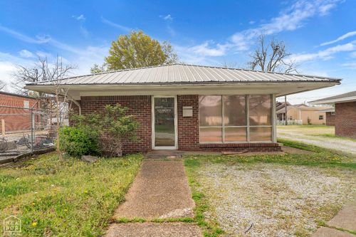 413 Sw 3rd St, Walnut Ridge, AR, 72476-2310 | Card Image