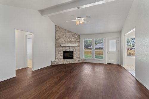 212 Rockcrest Dr, Georgetown, TX, 78628-8722 | Card Image