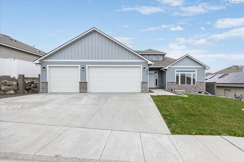 3452 S Wilson St, Kennewick, WA, 99338 | Card Image