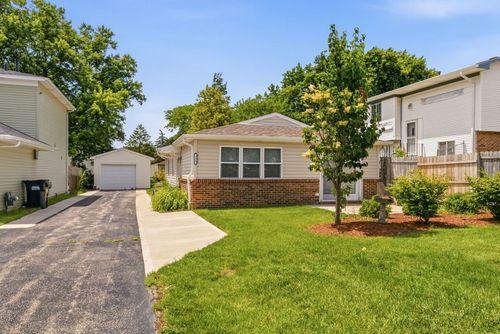 225 Mill Stream Drive, Bolingbrook, IL, 60440 | Card Image