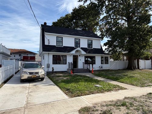 66 Warner Ave, Hempstead, NY, 11550-3427 | Card Image