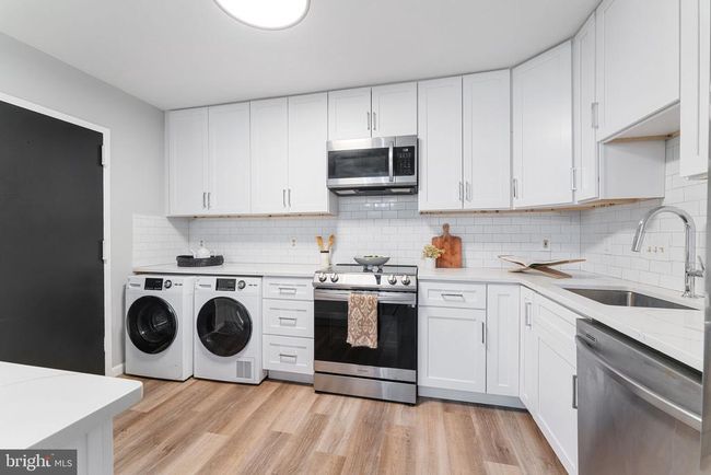 APT-1414 - 1800 Old Meadow Rd, Condo with 2 bedrooms, 2 bathrooms and null parking in MCLEAN VA | Image 8