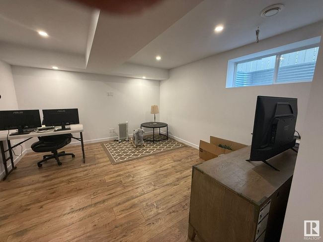 1332 74 St Sw, House other with 4 bedrooms, 4 bathrooms and null parking in Edmonton AB | Image 29