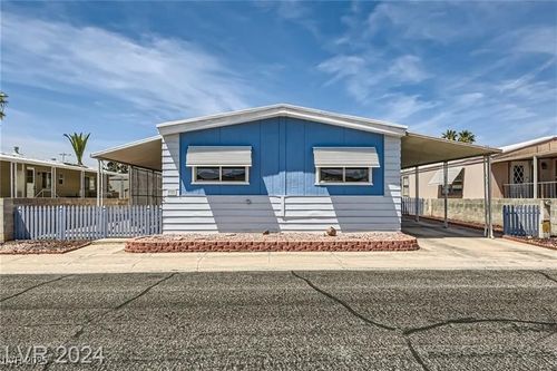 3351 Fort Smith Dr, Las Vegas, NV, 89122-3971 | Card Image
