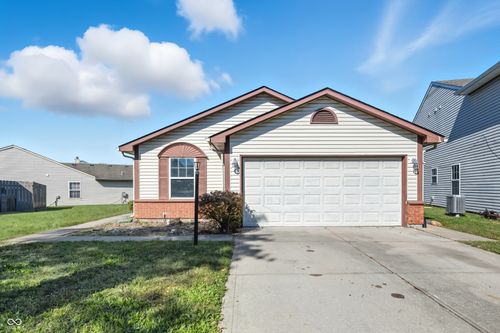 7710 Vincent Ct, Indianapolis, IN, 46217-5340 | Card Image
