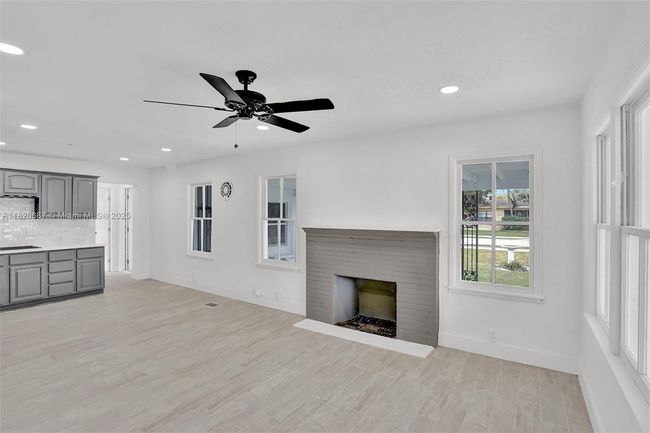1608 Ne 34 Th St, House other with 4 bedrooms, 3 bathrooms and null parking in Oakland Park FL | Image 5