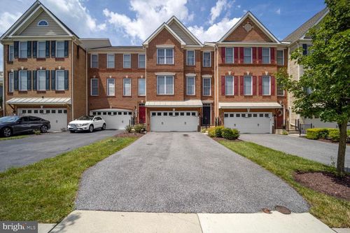 4521 Thoroughbred Dr, UPPER MARLBORO, MD, 20772-9120 | Card Image