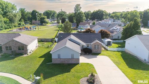 1709 Hope Ct, Pekin, IL, 61554-1996 | Card Image
