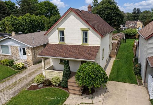 618 8th Ave, Hanover, ON, N4N2L3 | Card Image