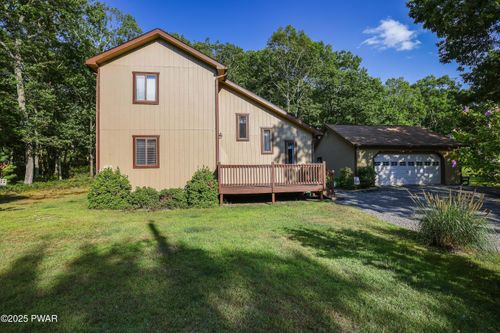 100 Blue Bird Pl, Hawley, PA, 18428-7707 | Card Image