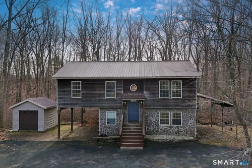 81 Middletown Ave, East Hampton, CT, 06424-1732 | Card Image