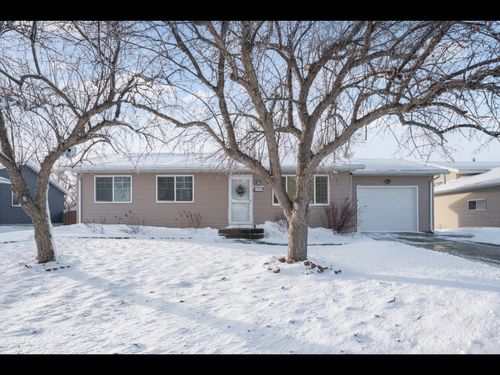 1909 2nd Ave Ne, Stewartville, MN, 55976-1079 | Card Image
