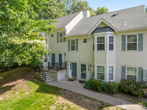 2002 Cypress Ln, East Brunswick, NJ, 08816-5270 | Card Image