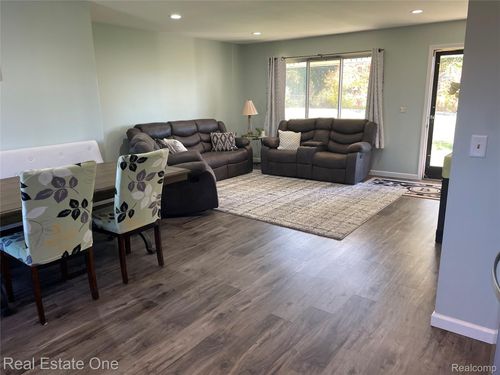 6335 Tubspring Rd, Almont, MI, 48003-8316 | Card Image