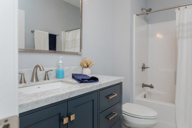 215 Heather Ln, House other with 3 bedrooms, 3 bathrooms and null parking in STAUNTON VA | Image 37