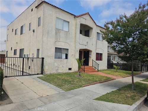 6519 Middleton St, Huntington Park, CA, 90255-3820 | Card Image