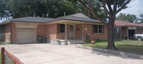 1817 Belmont St, Mesquite, TX, 75149-1528 | Card Image