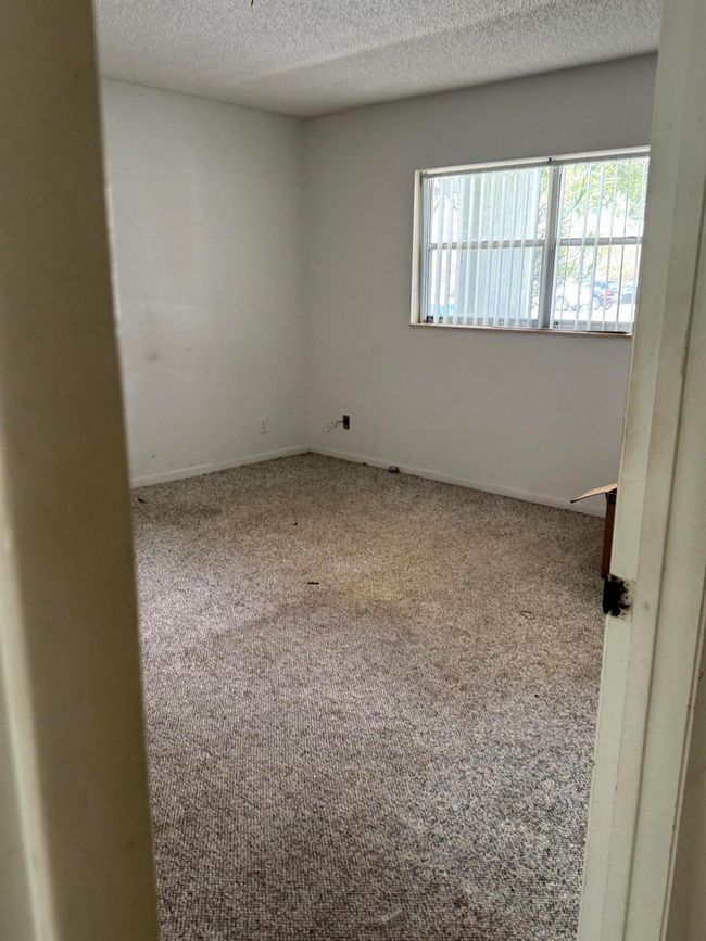 APT-101 - 5155 E Sabal Palm Blvd, Condo with 2 bedrooms, 2 bathrooms and null parking in Tamarac FL | Image 12