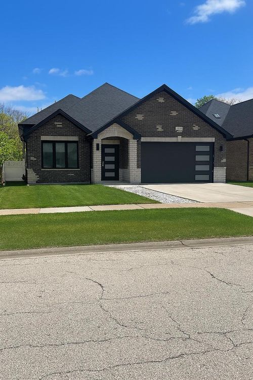 6558 W 85th St, Burbank, IL, 60459 | Card Image