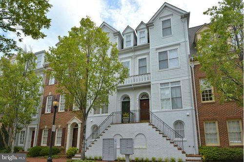 720 Battery Pl, ALEXANDRIA, VA, 22314-3827 | Card Image